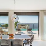 别墅 Freedom With Tennis Court, Infinity Pool And Sauna *