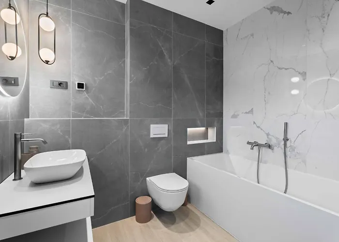 Freedom With Tennis Court, Infinity Pool And Sauna *