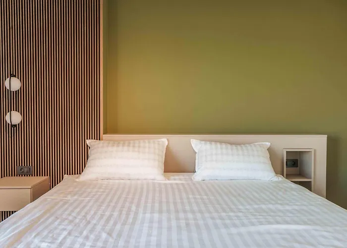 Freedom With Tennis Court, Infinity Pool And Sauna Villa *